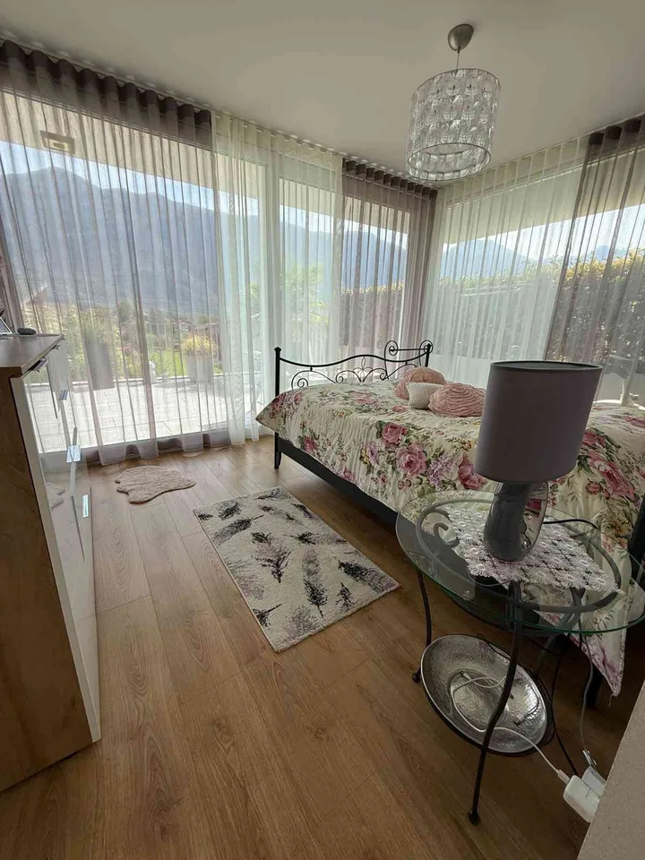 Attique avec jardin suspendu panoramique à 360°au-dessus du vignoble – foto 11 di 13