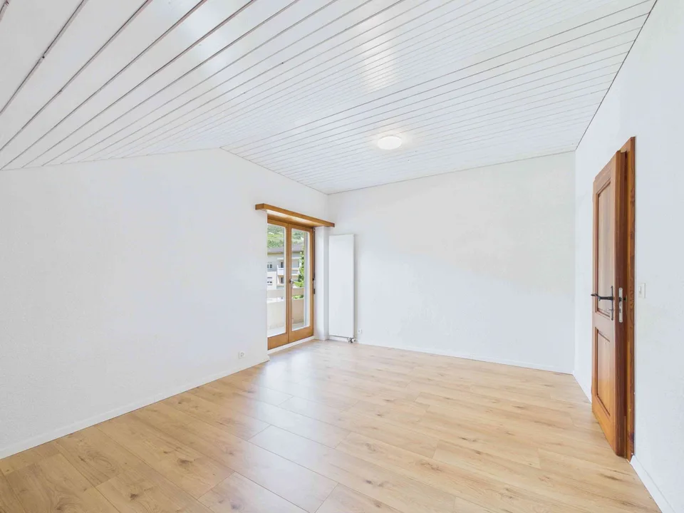 Grosszügige 6-Zimmer-Duplex-Attikawohnung in Susten – Foto 5 von 10