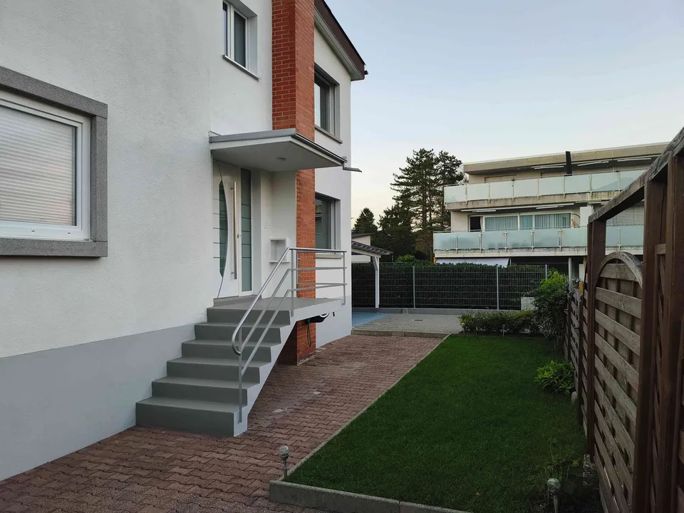 4.5-Zi.-Doppelhaushälfte – innen umfassend saniert – Foto 9 von 13