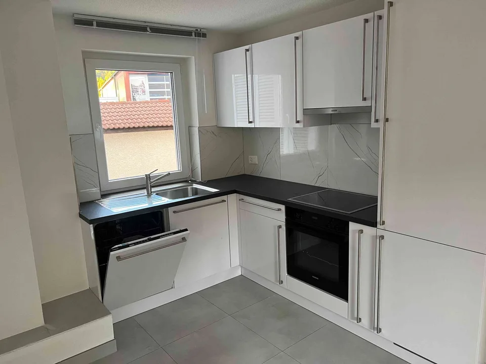 ZU VERMIETEN: 3-ZIMMER-WOHNUNG GANZ RENOVIERET – Foto 6 von 11