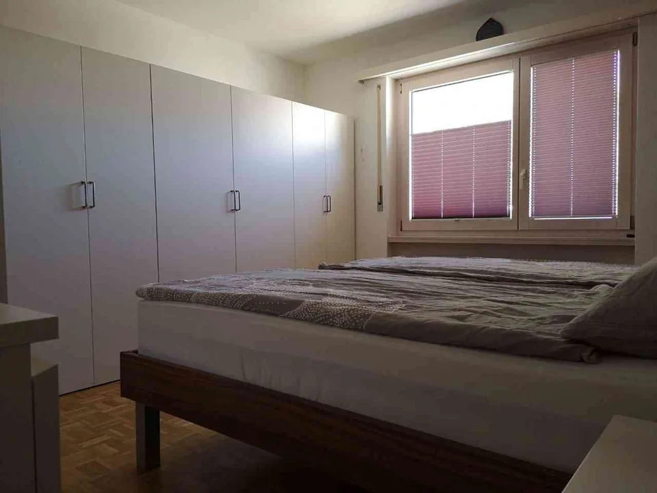 Grosszügige und gepflegte 4.5 Zwhg in Steg – Foto 7 von 10
