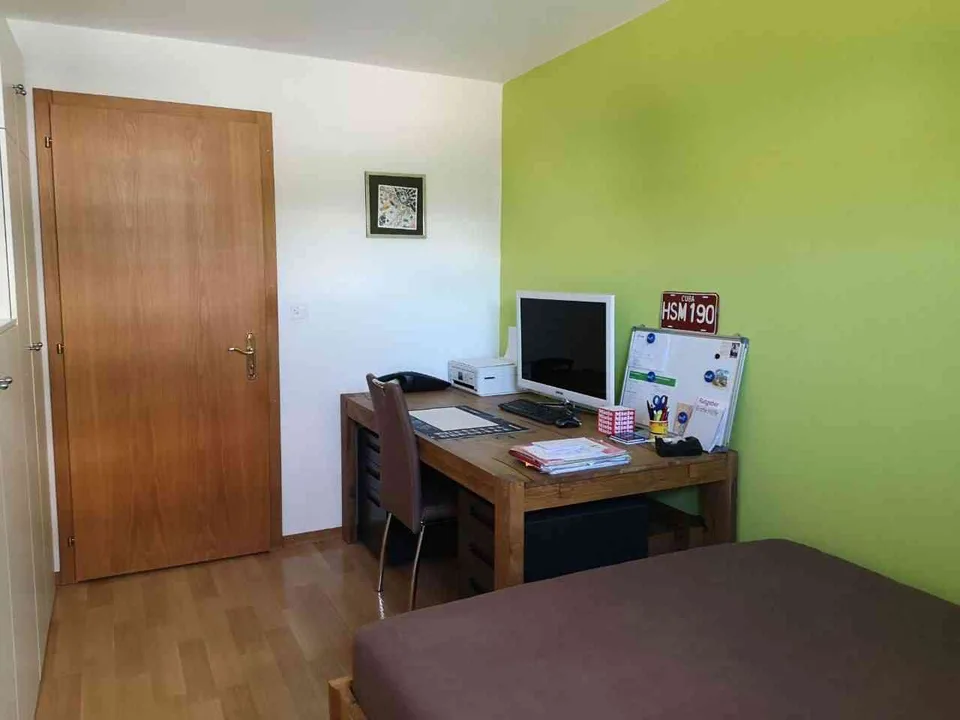 Grosszügige und gepflegte 4.5 Zwhg in Steg – Foto 9 von 10