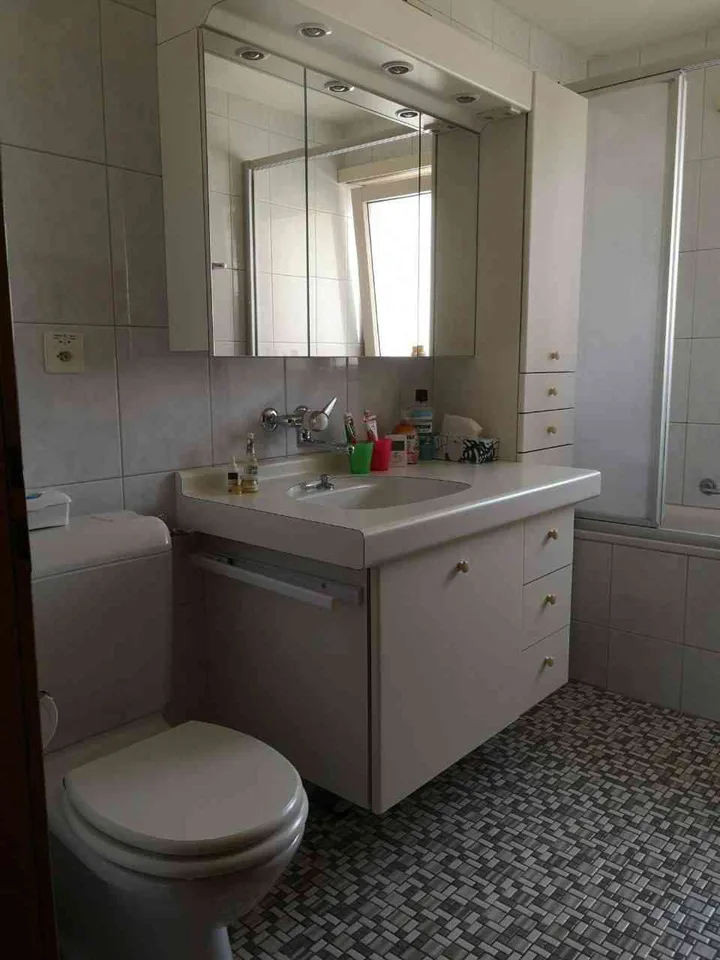 Grosszügige und gepflegte 4.5 Zwhg in Steg – Foto 5 von 10