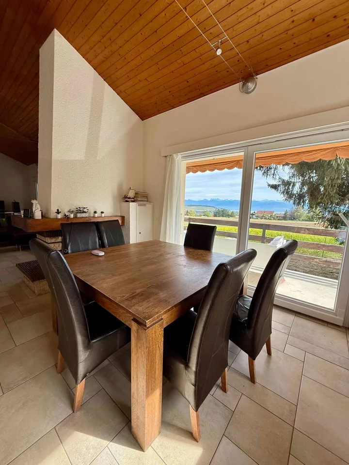 Le Vaud – Villa indipendente con vista lago e Alpi, vicino a Nyon e Gland – foto 3 di 12