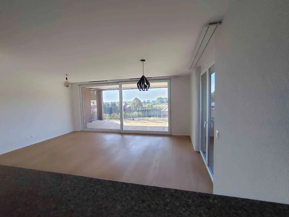 3,5 Zimmer hell mit Terrasse-Loggia im Mont – Foto 2 von 7