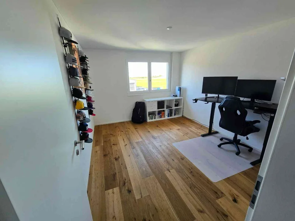 Hochwertig. Hell. Grosszügig. 4.5 Zimmerwohnung mit Balkon – Foto 11 von 13