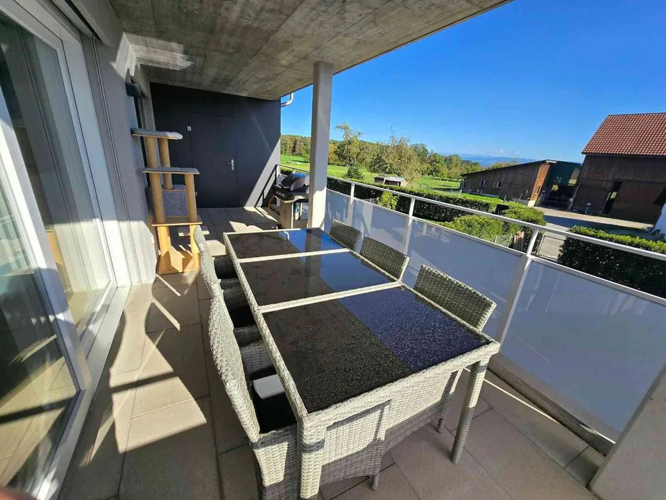 Hochwertig. Hell. Grosszügig. 4.5 Zimmerwohnung mit Balkon – Foto 8 von 13