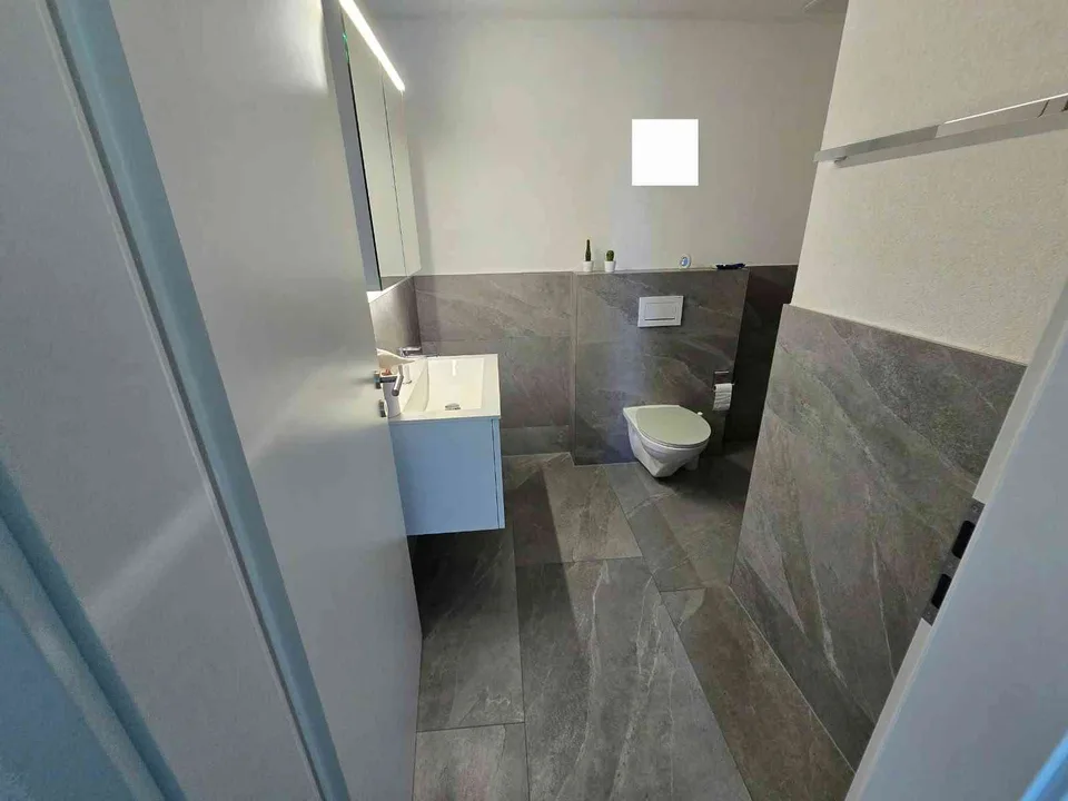 Hochwertig. Hell. Grosszügig. 4.5 Zimmerwohnung mit Balkon – Foto 10 von 13