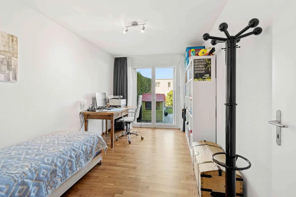 Appartement de jardin 5.5 pièces avec beaucoup d'espace à Winkel ZH – photo 7 sur 10