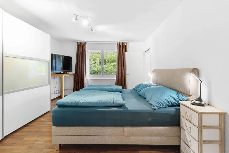 Appartement de jardin 5.5 pièces avec beaucoup d'espace à Winkel ZH – photo 4 sur 10