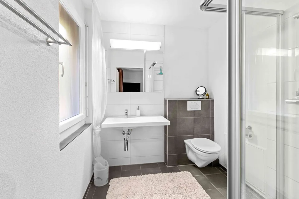 Appartement de jardin 5.5 pièces avec beaucoup d'espace à Winkel ZH – photo 6 sur 10