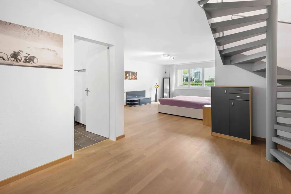Appartement de jardin 5.5 pièces avec beaucoup d'espace à Winkel ZH – photo 3 sur 10