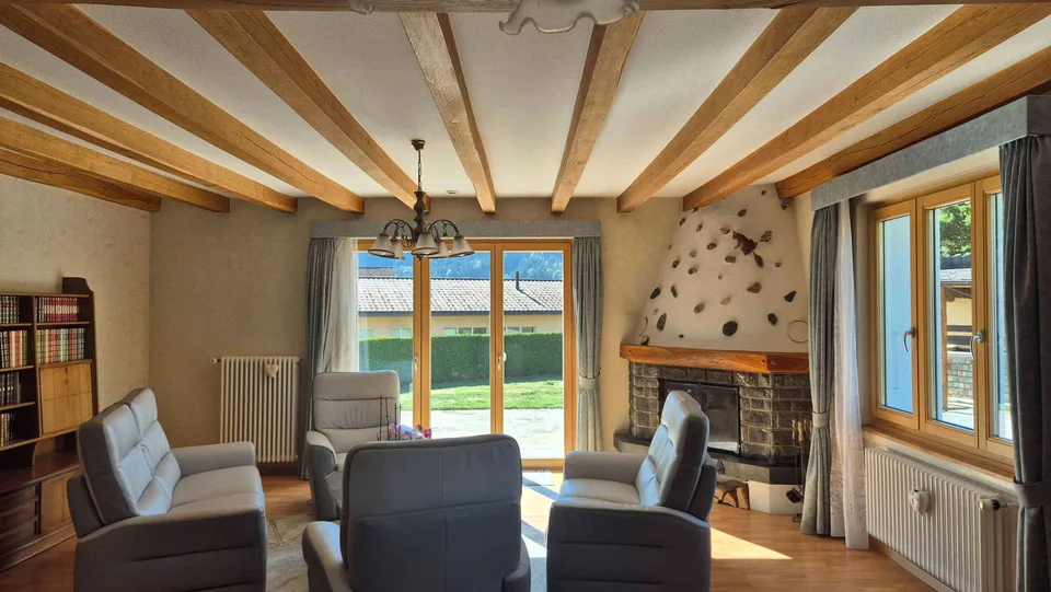 Einfamilienhaus mit 2.5-Zimmer-Wohnung, Pavillon und großem Grundstück – Foto 5 von 13