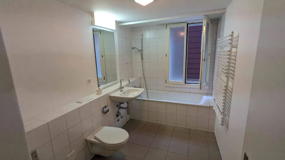4-Familienhaus nahe Bahnhof Erstfeld – vermietet / im Bieterverfahren – foto 6 di 13