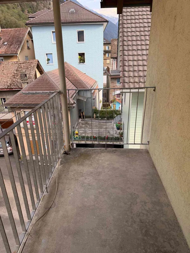 4-Familienhaus nahe Bahnhof Erstfeld – vermietet / im Bieterverfahren – foto 9 di 13