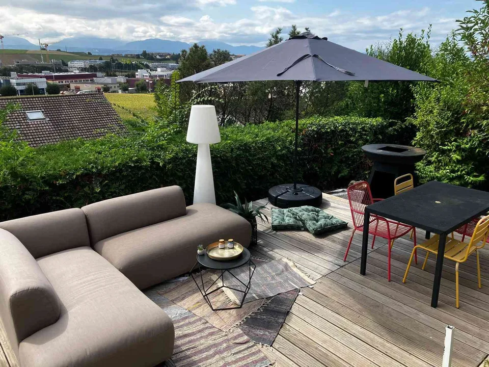 Villa individuelle rénovée en 2025, sur une parcelle arborée de 961 m² – Foto 2 von 5