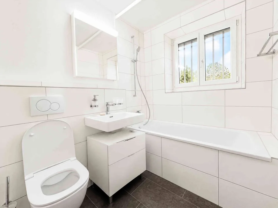 Grosszügige 3.5-Zimmer-Wohnung an ruhiger und zentraler Lage – Foto 7 von 8