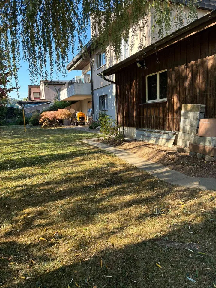 1,5-Zimmer-Wohnung mit Garten, Sitzplatz, Keller und eigenem Waschturm – Foto 3 von 8