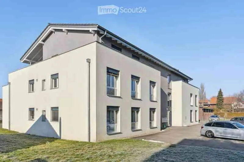 Appartamento 4.5 locali a Chénens – Grande balcone, Geotermia & Suite genitori – foto 8 di 9