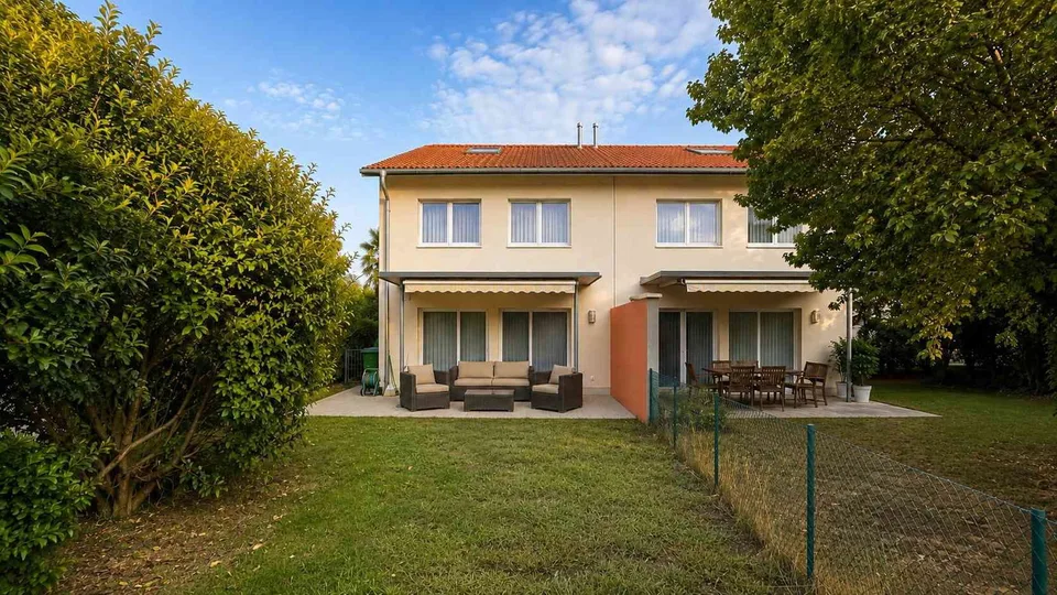 Spacious semi-detached house with garden – quiet and central in Muttenz – photo 6 of 11