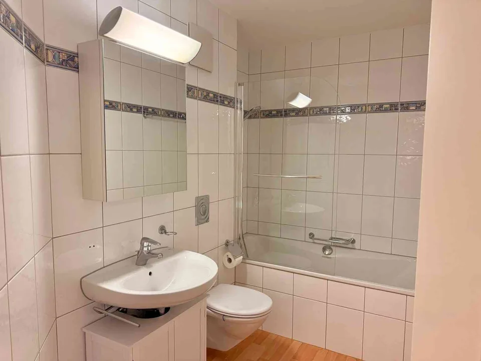 Helle 2.5-Zimmer-Wohnung mit Terrasse und Pilatusblick in Kriens – foto 10 di 13
