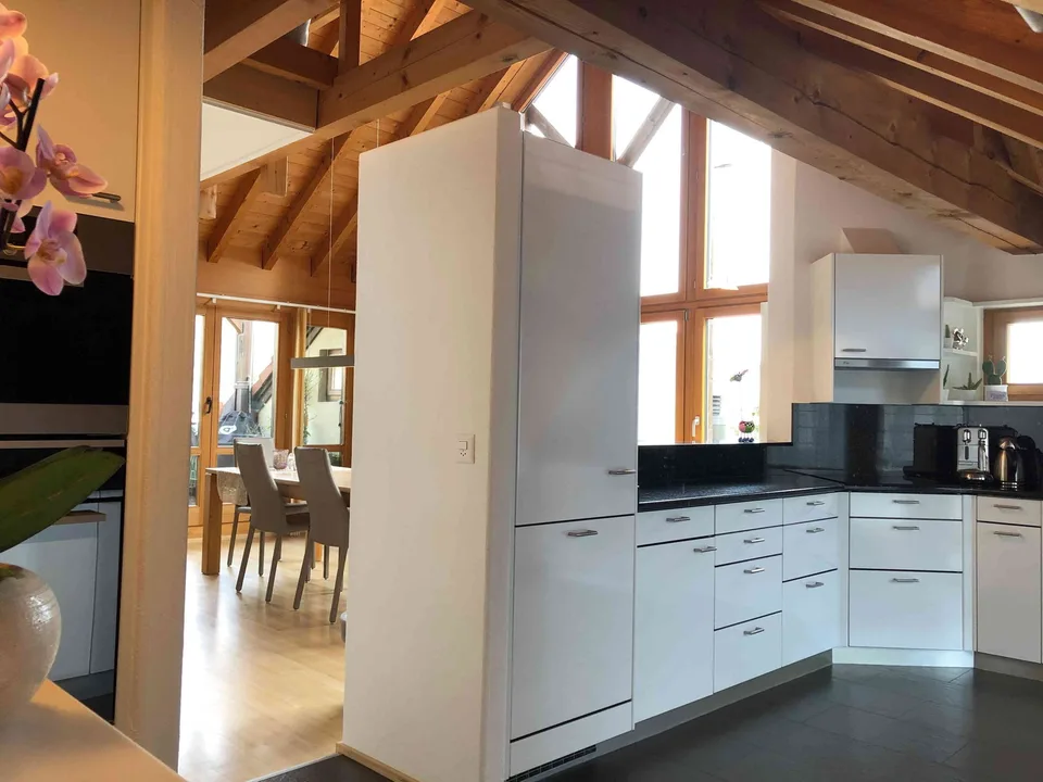 Exklusive 5-Zimmer-Maisonette-Dachwohnung mit Panoramablick über Chur – Foto 4 von 13