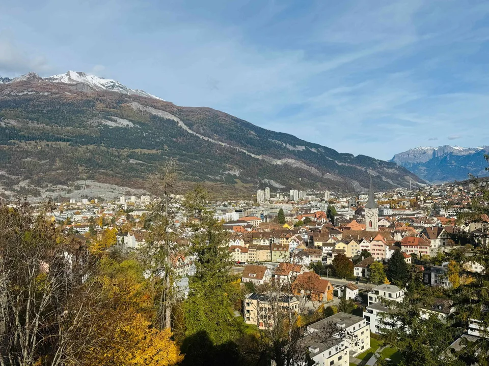 Exklusive 5-Zimmer-Maisonette-Dachwohnung mit Panoramablick über Chur – Foto 10 von 13