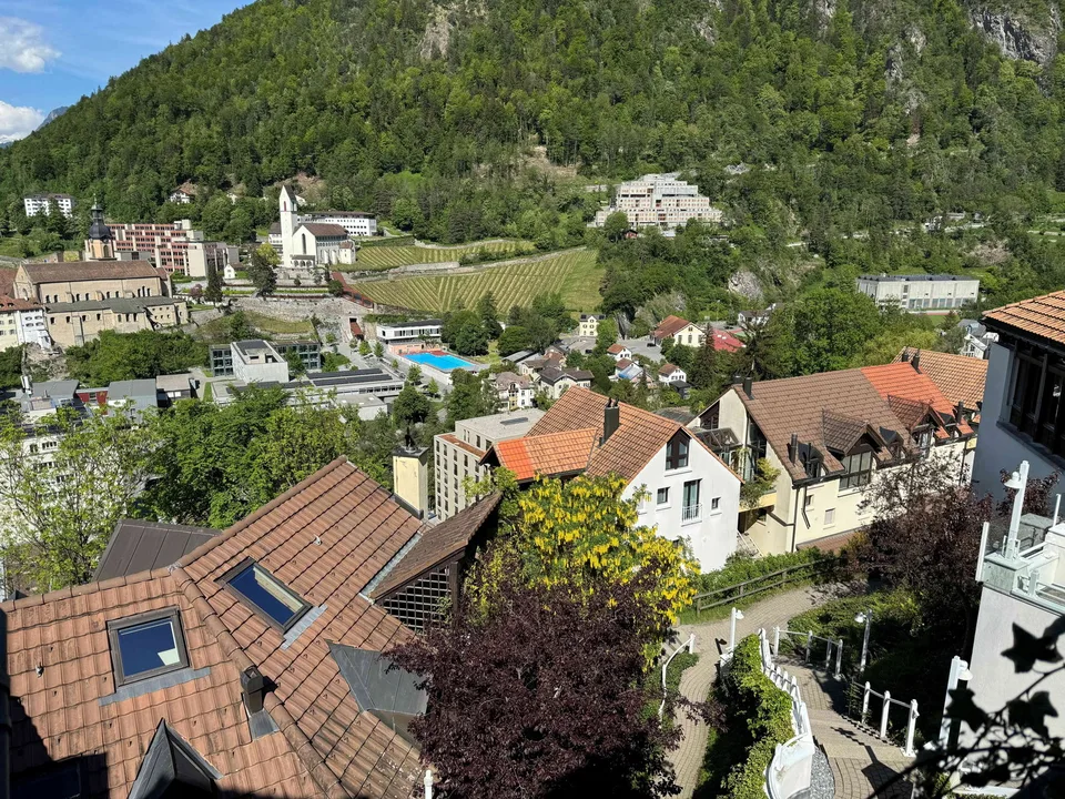 Exklusive 5-Zimmer-Maisonette-Dachwohnung mit Panoramablick über Chur – Foto 11 von 13