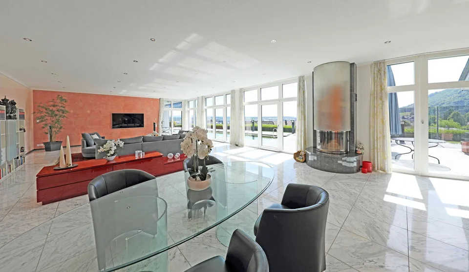 6-Zimmer Traumvilla mit Home-Office, Alpensicht, Pool + Wellness-Oase – foto 7 di 13