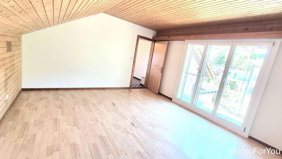 6-Zimmer-Familienparadies mit grossem Garten und Jurasicht an Top-Lage – foto 5 di 8