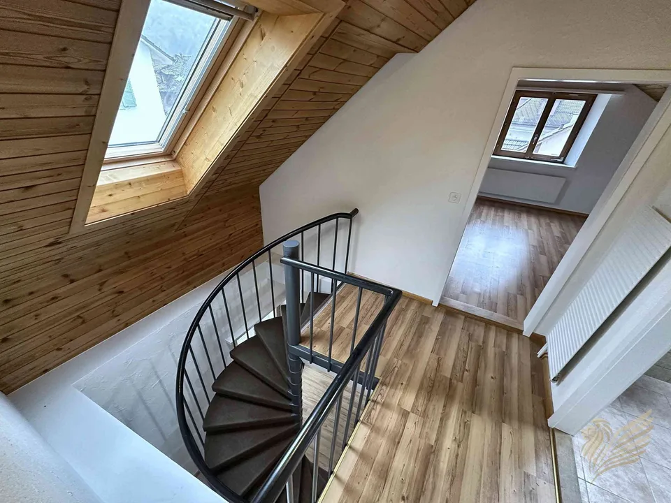 102 m² Maisonette 3½ Zi, CHF 1'490 inkl. NK, 9 Min. Olten – Foto 13 von 14