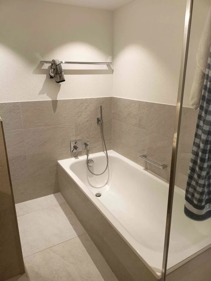 Freies WG-Zimmer in einer 2er WG im steuergünstigen Walchwil – Foto 8 von 9