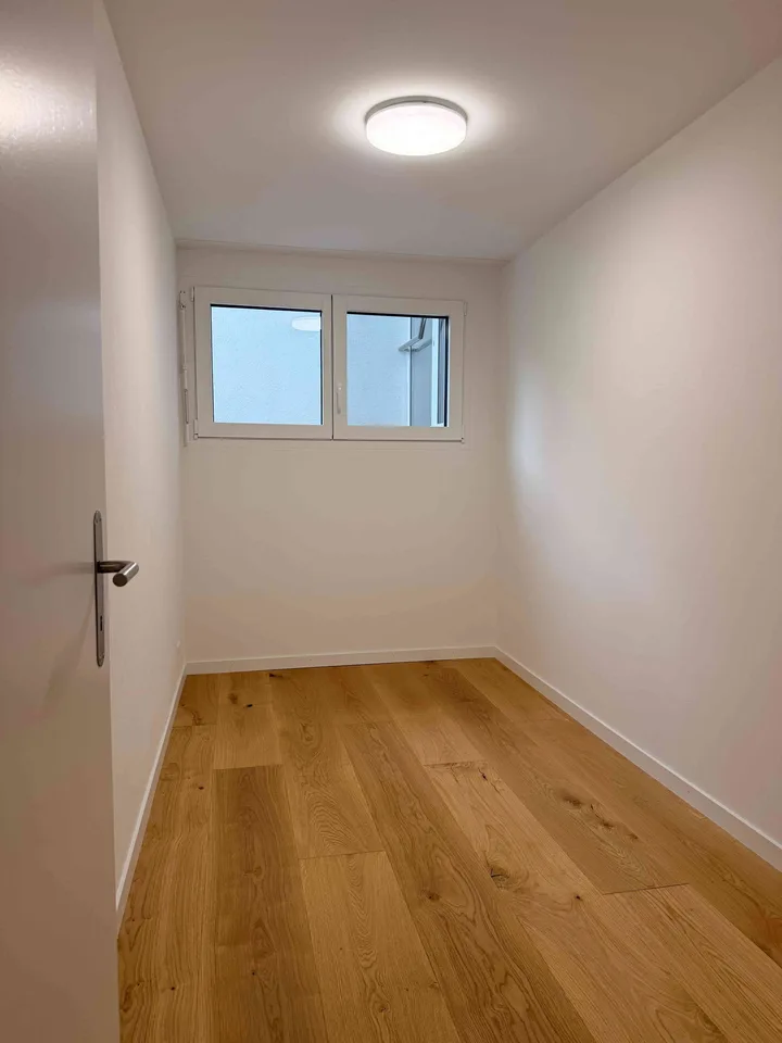 Sanierte, heimelige 2.5 resp. 3 - Zimmer-Wohnung im Steuerparadies – foto 3 di 10