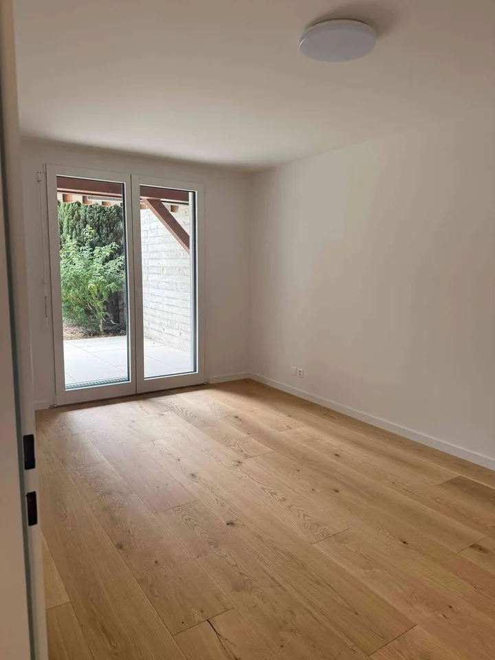 Sanierte, heimelige 2.5 resp. 3 - Zimmer-Wohnung im Steuerparadies – foto 2 di 10