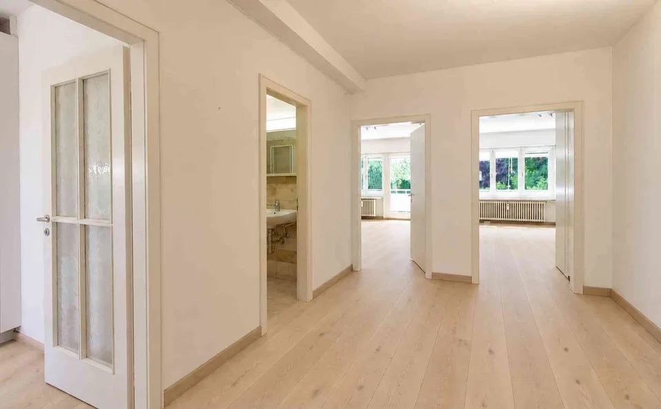 Helle 3.5 -Zimmer-Wohnung mit fantastischer Aussicht ruhiger Lage – Foto 10 von 10