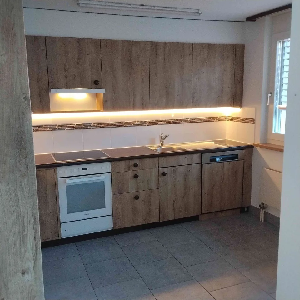 Schön renovierte 4 ½-Zi- Erdgeschosswohnung – Foto 6 von 13