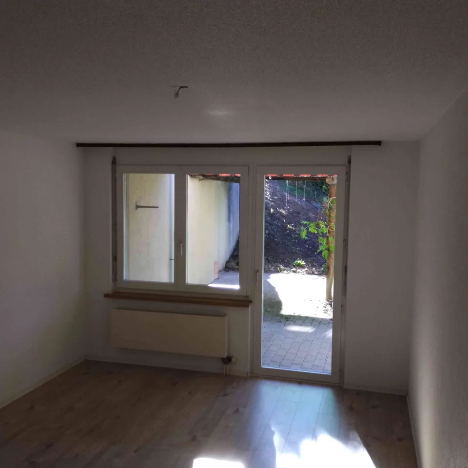 Schön renovierte 4 ½-Zi- Erdgeschosswohnung – Foto 9 von 13