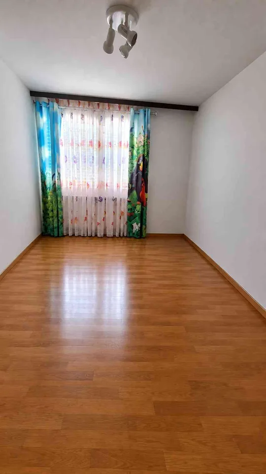 4.5-Zimmer-Wohnung in Visp zu vermieten – hell, grosszügig und zentral – Foto 10 von 13