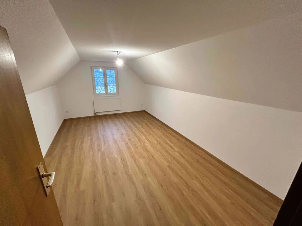 Frisch rennovierte Dachwohnung – foto 8 di 11