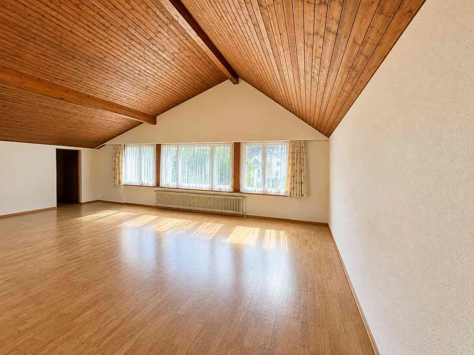 Einfamilienhaus mit Pool & Umbaupotenzial – 890 m² in Steinach – Foto 11 von 13