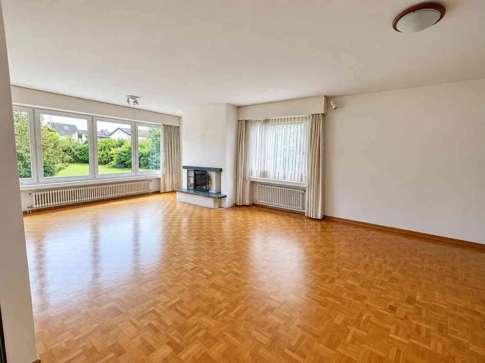 Einfamilienhaus mit Pool & Umbaupotenzial – 890 m² in Steinach – Foto 7 von 13
