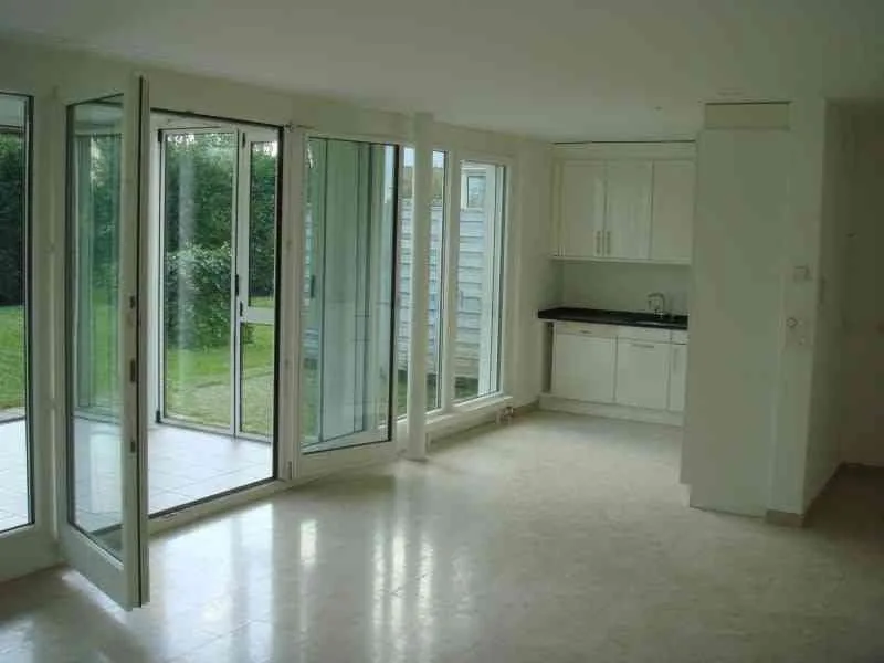 Helle und grosszügige 3.5-Zimmer-Gartenwohnung im Zentrum von Meilen – Foto 3 von 10