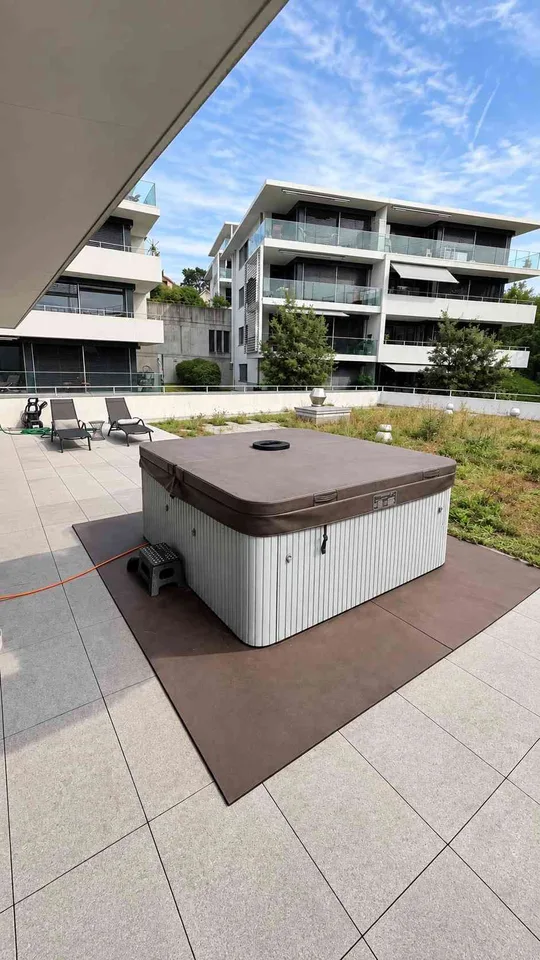 Attique 3,5 pièces à Paudex - grande terrasse, jardin, vue lac, – Foto 11 von 13