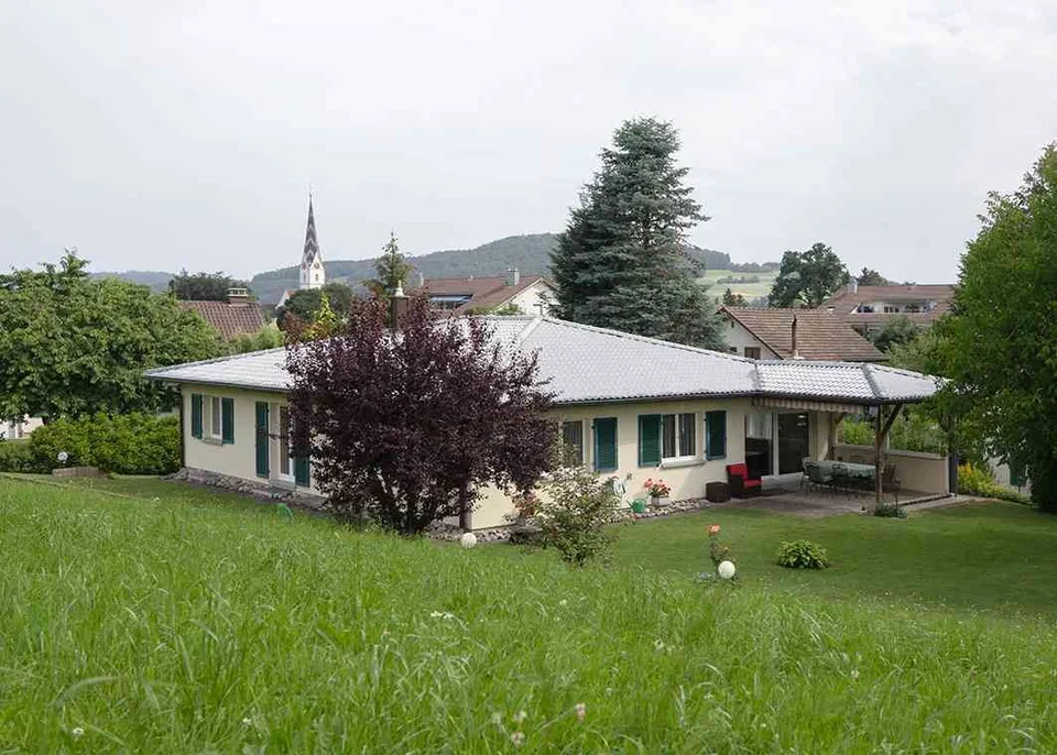 Freistehendes Einfamilienhaus in idyllischer Lage am Dorfrand – photo 2 of 13