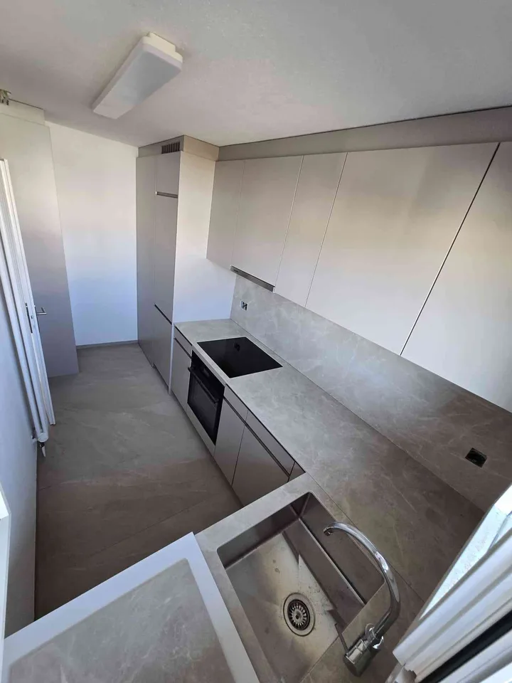 Hochwertig renovierte 4,5 Zimmer-Wohnung im Eigentumsstandard – photo 5 sur 10
