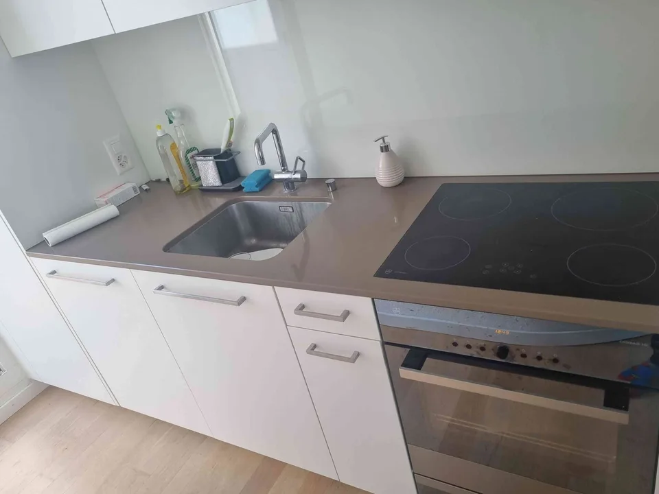 Furnished 2.5-room maisonette in Cham. fixed term to Sept 2027 – Foto 8 von 11