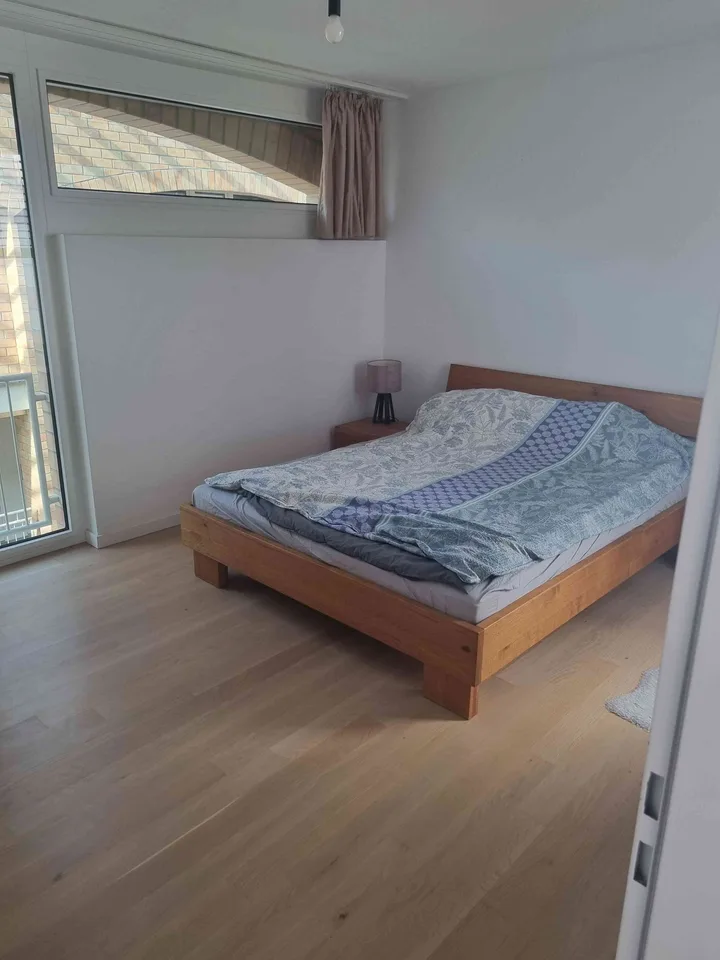 Furnished 2.5-room maisonette in Cham. fixed term to Sept 2027 – Foto 6 von 11
