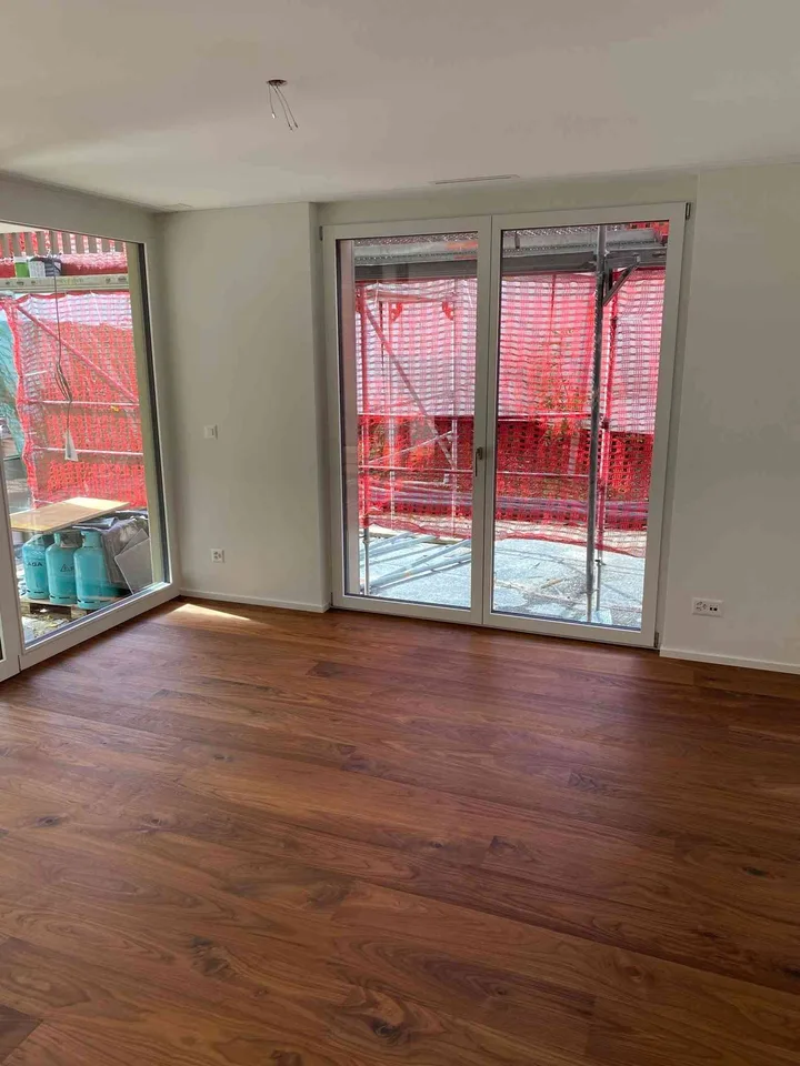 2 ½ Zimmer Neubauwohnung mit Kellerabteil und Tiefgaragenplatz – Foto 5 von 10