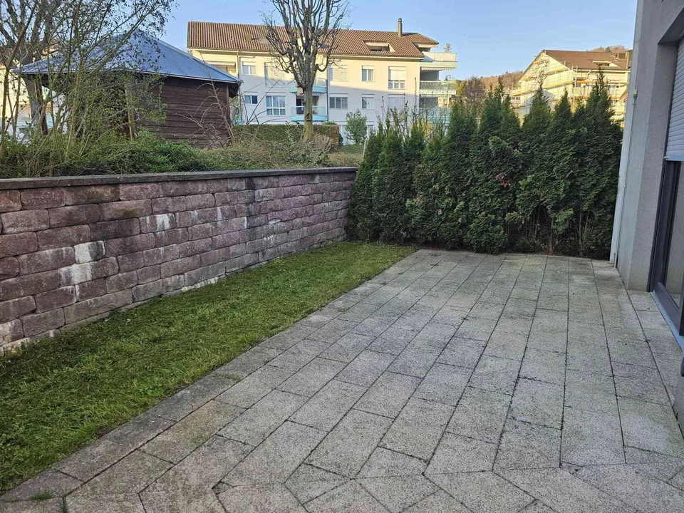 Moderne 4.5 Zimmer EG Gartenwohnung im 3-Familienhaus – Foto 11 von 12