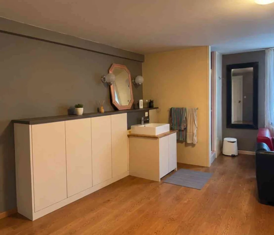 Studio meublé près de l'autoroute et de la gare, louable à partir de 3 mois – photo 4 sur 6